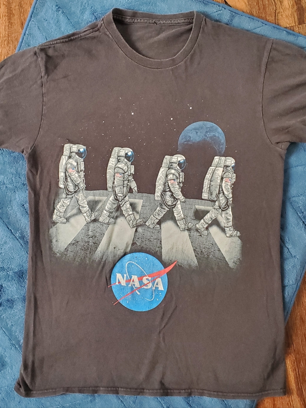 NASA Astronaut Beatles Abbey Road Moon Black Graphic Tee - Sz S